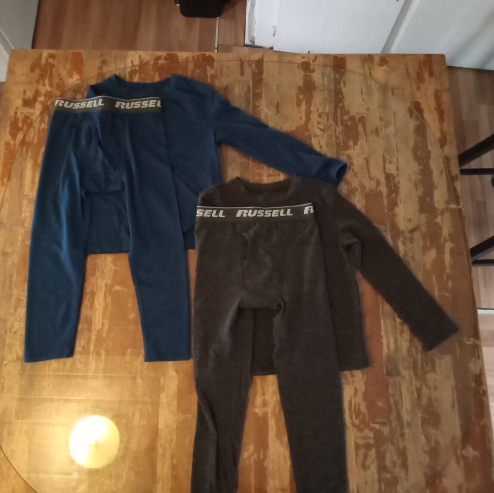 Boys pajama sets lot of 2